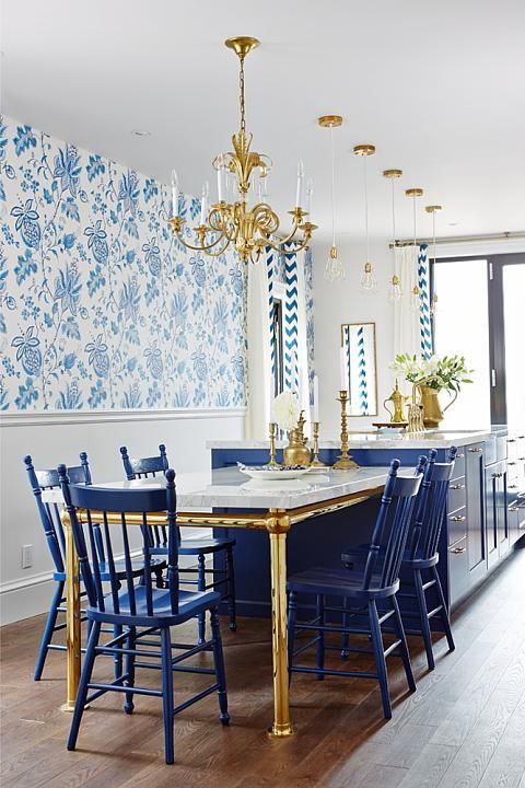 How to Choose Coordinating (not matchy) Island and Breakfast Nook Lights