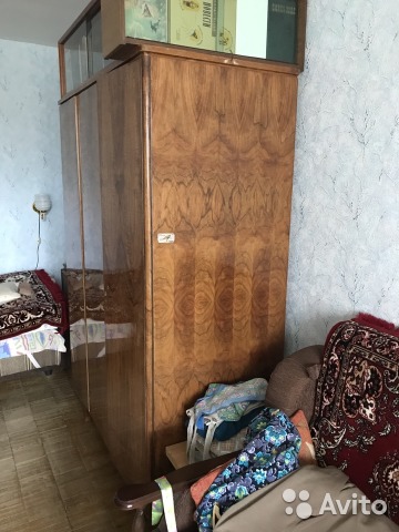 Деревянный шкаф-гардероб— фотография №2