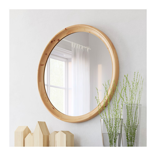 STABEKK Zrcadlo IKEA Vyrobené z masivního dřeva, což je odolný a hřejivý přírodní materiál.