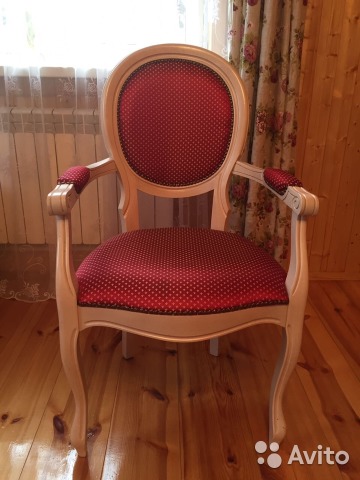 Роскошный классический стул с подлокотником— фотография №2