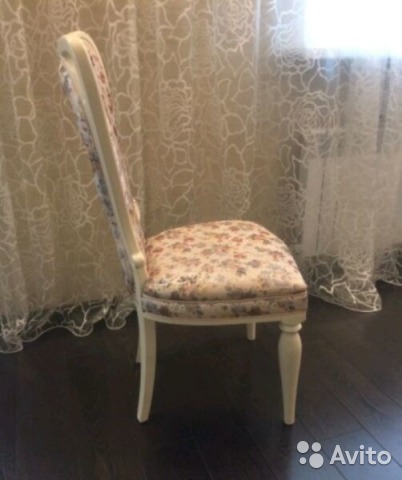 Стол со стульями— фотография №6