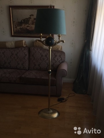 Люстра, настольная лампа и торшер— фотография №3
