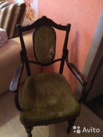 Два старинных кресла— фотография №1