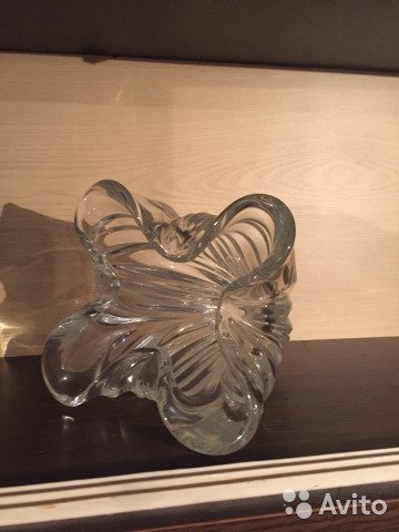 Продам хрустальную вазу интересной формы— фотография №3