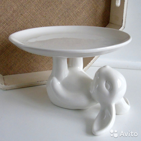 Посуда с кроликом— фотография №1