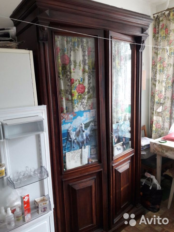 2 Старинных шкафа (платяной с зеркалом и книжный )— фотография №2