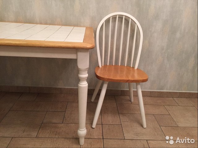 Стол+4 стула, натуральное дерева, плитка, подкладк— фотография №4