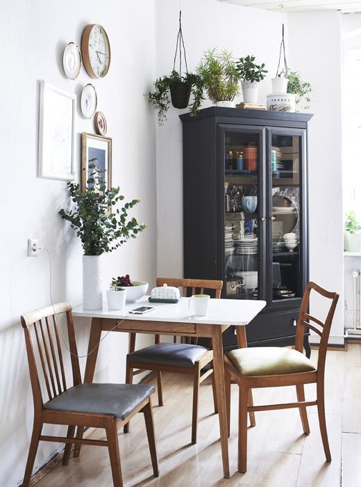Un tavolo spazioso permette di fare colazione tutti insieme - IKEA