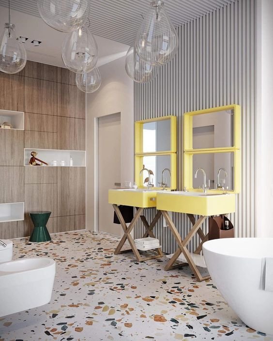 regardsetmaisons: Duo en jaune pour une salle de bain d'enfant