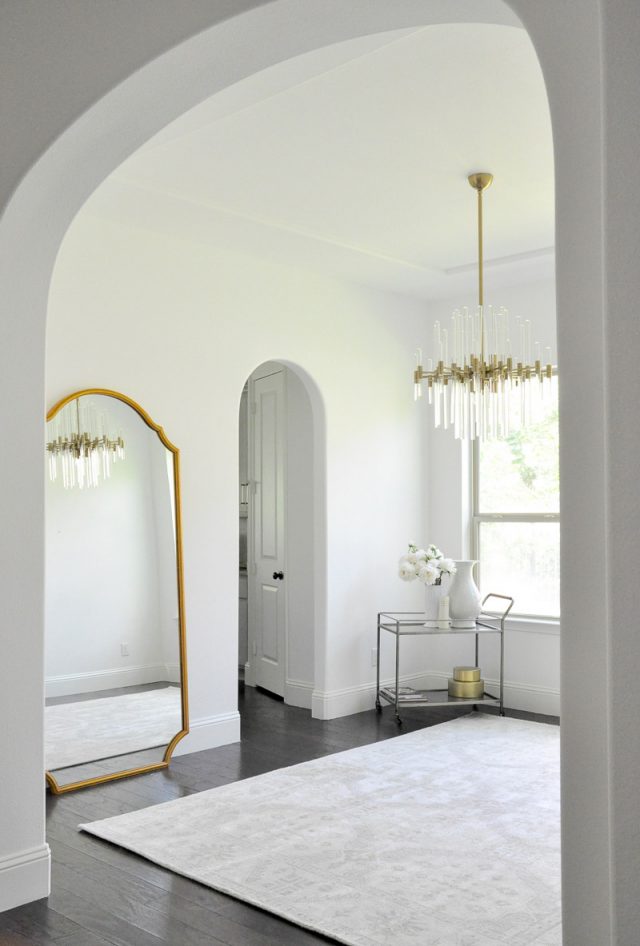 beautiful-gold-framed-floor-mirror-dinin