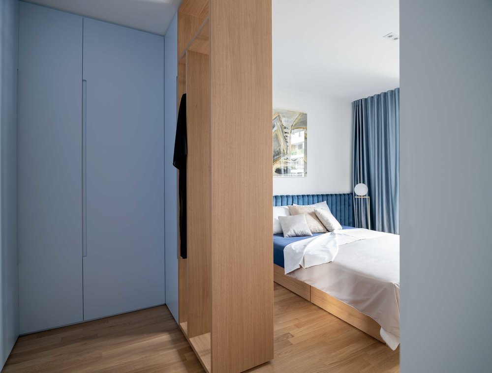 Modern home with Bedroom. Bedroom and the dressing room Photo 17 of Lady