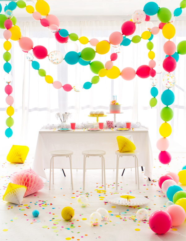 Link-A-Loon Party Garland | Oh Happy Day!