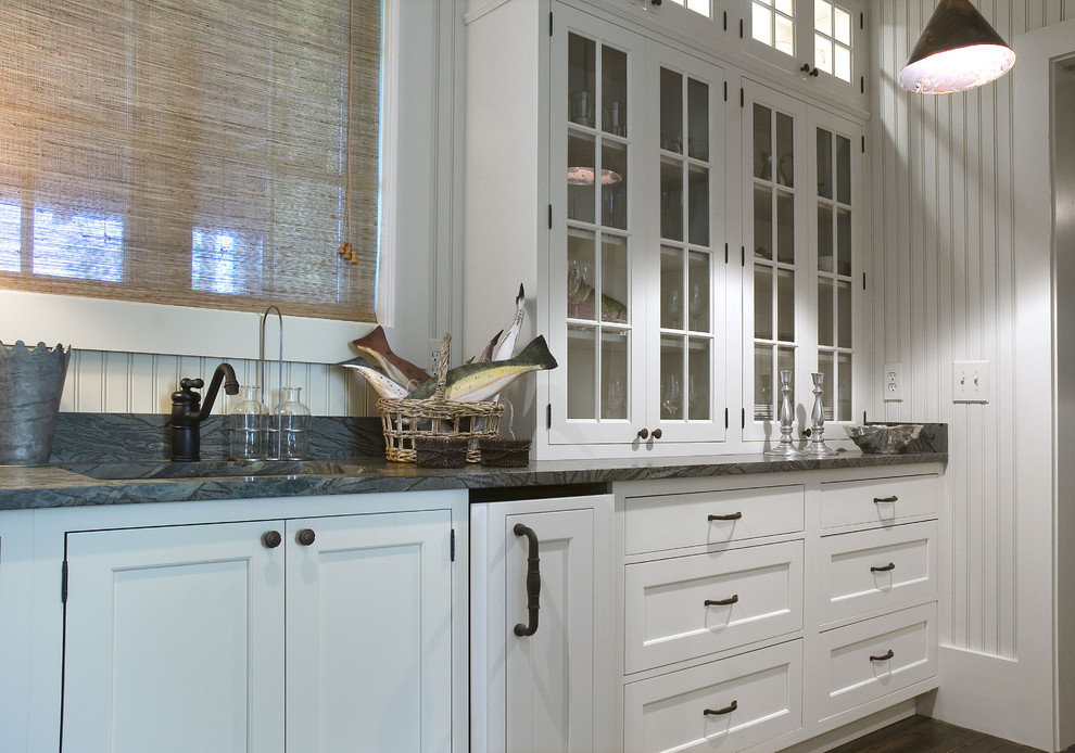 shaker-style-cabinets-Kitchen-Beach-with