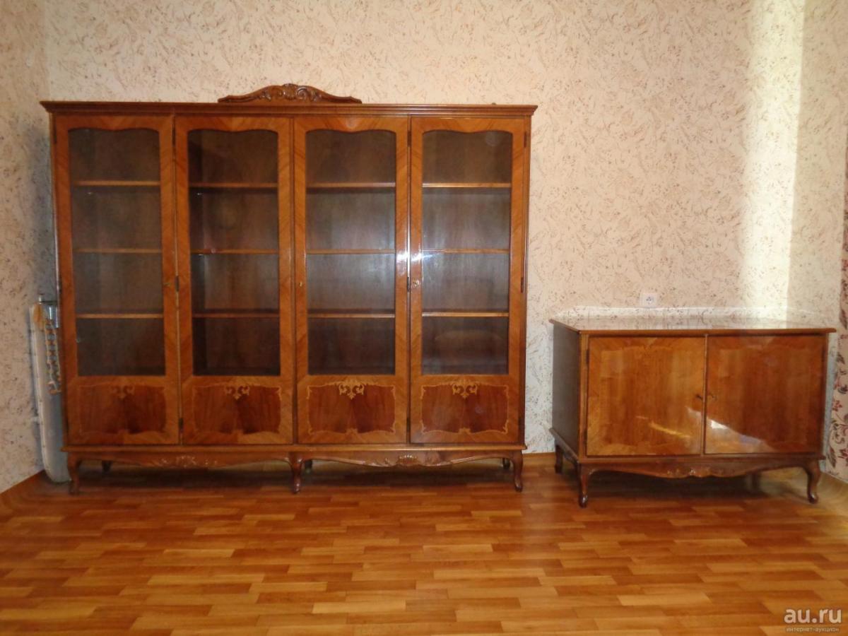Старая румынская мебель Советской эпохи