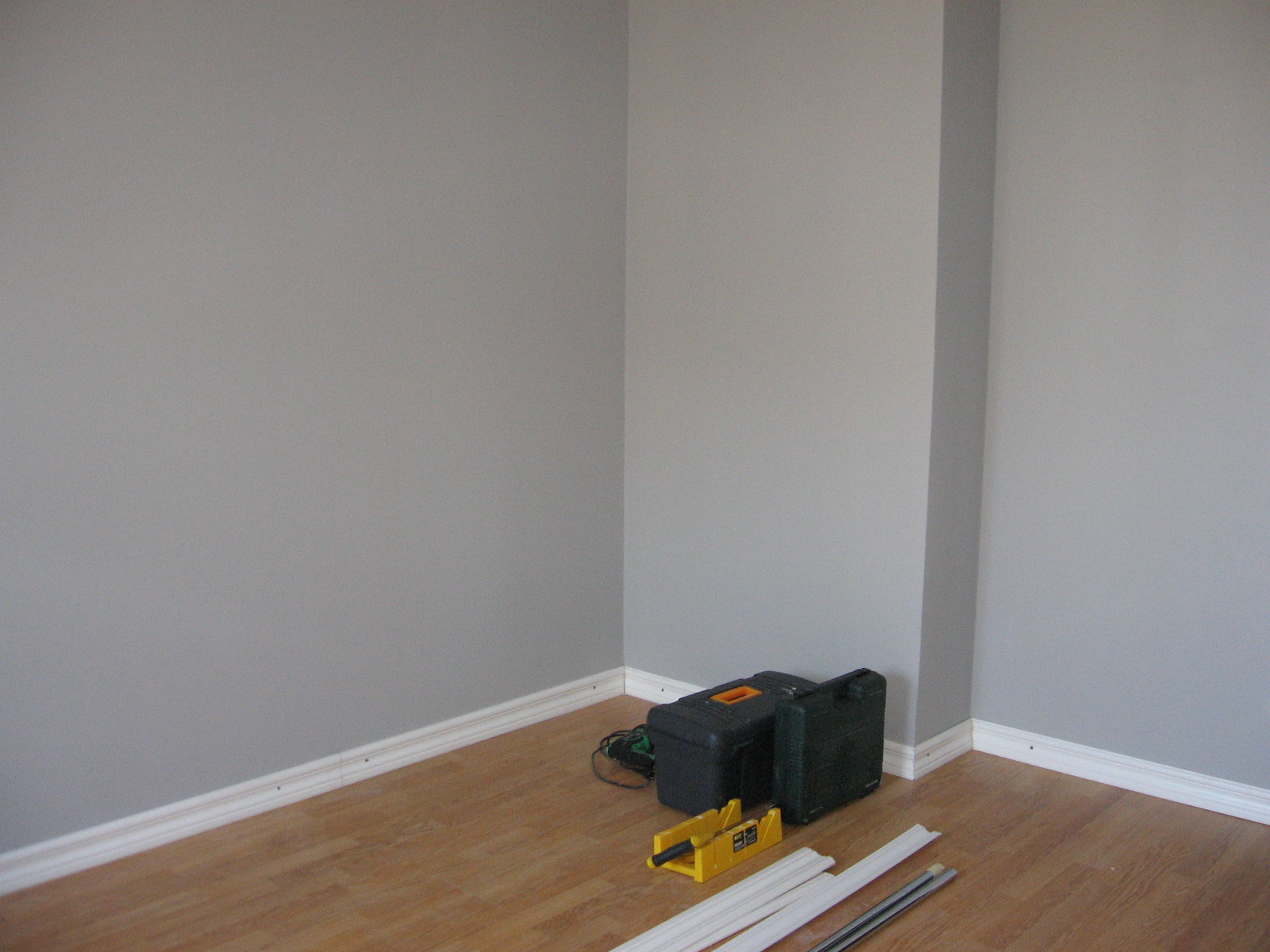 Dulux Grey Steel 2