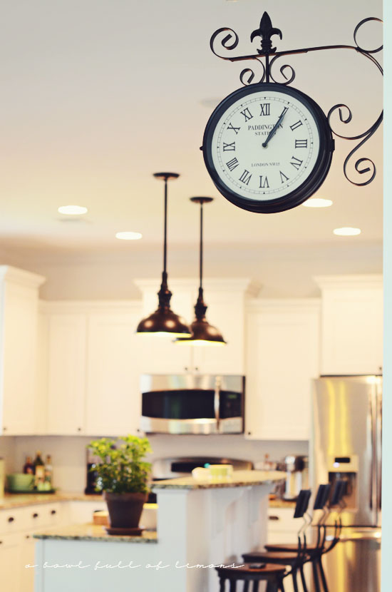 Часы на кухню интерьер