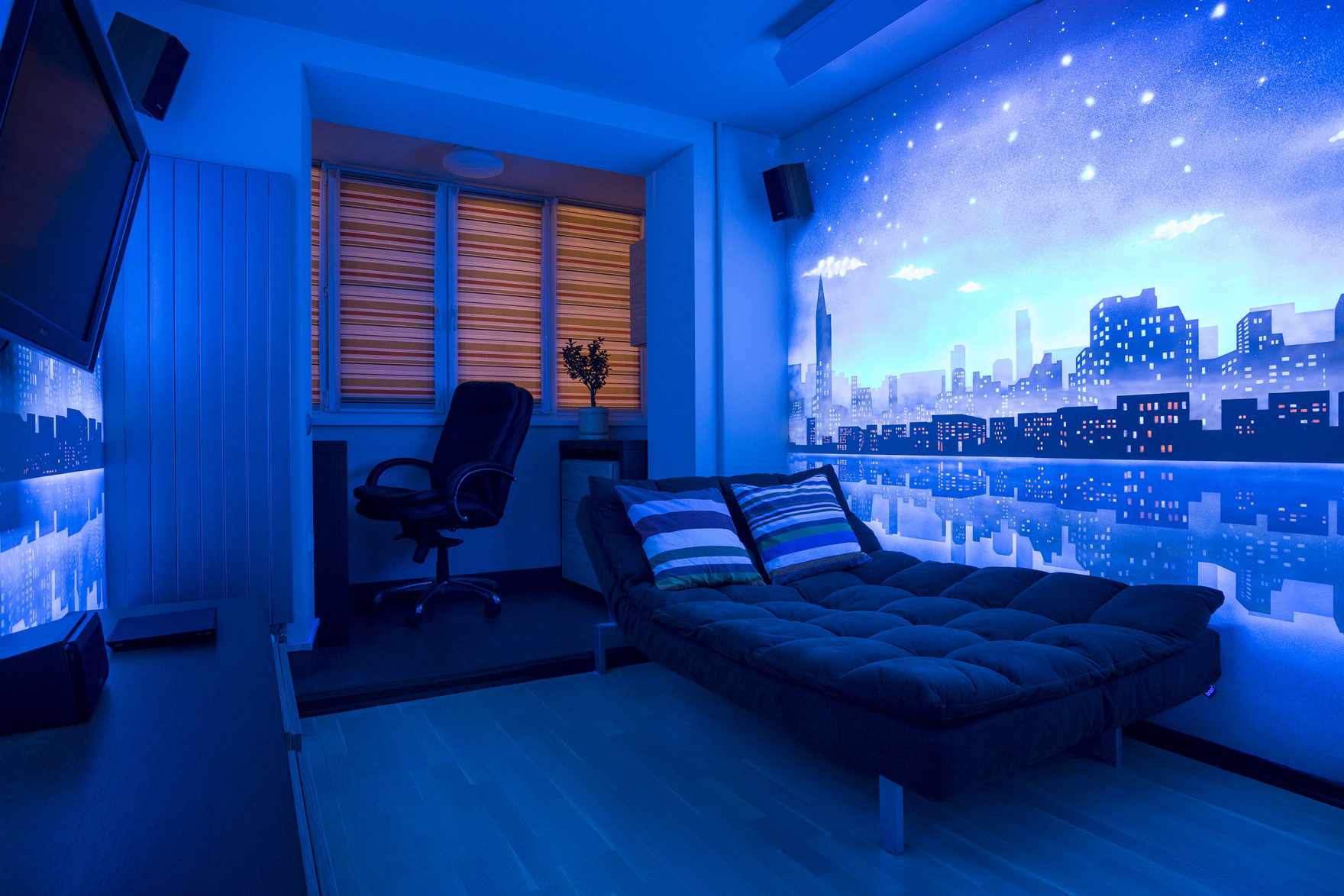 Красивые синие комнаты. Крутая комната. Флуоресцентная краска в интерьере. Красивая комната. Крутая комната подростка.